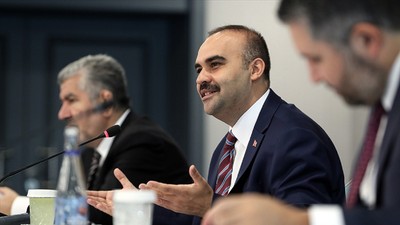 Sanayi Bakanı Kacır: Türkiye’de elektrikli oto üretimi konusunda görüşmeler sürüyor