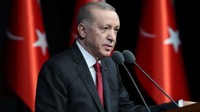 Erdoğan'dan yüksek yargı mesajı: Kurumlarımız arasındaki ihtilafı gidermek mecburiyetindeyiz