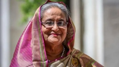 Bangladeşte halk ayaklandı! Başbakan Hasina yurt dışına kaçtı