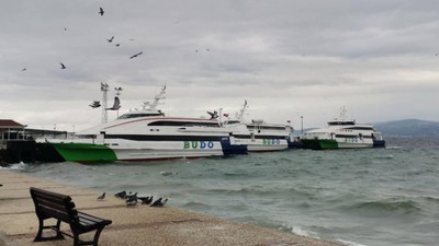 Deniz ulaşımına fırtına engeli: BUDO'nun 8 seferi iptal edildi