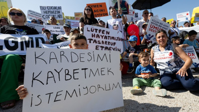 DMD hastalarından Sağlık Bakanlığı önünde eylem: İlaçlarımız ödeme kapsamına alınsın