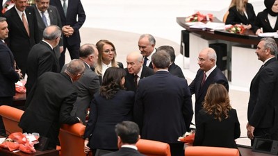 TBMM'de bütçe maratonu başlıyor! Devlet Bahçeli, bu kez DEM Partililerle tokalaşmadı