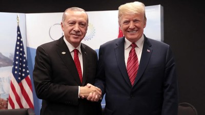 Trump: Suriye'de çok belirsizlik var, olacakların anahtarı Türkiye'de