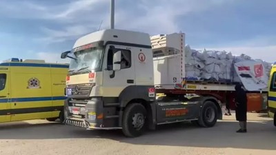 Türkiye'den gönderilen yardım malzemeleri Gazze'de