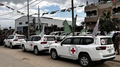 Esir takasında 5. tur: 183 Filistinli Kızılhaç yetkililerine teslim edildi