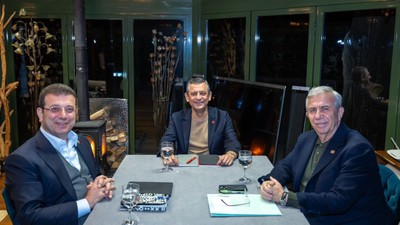 CHP'de Özel, İmamoğlu, Yavaş zirvesi! Özel'den fotoğraf ve mesaj geldi