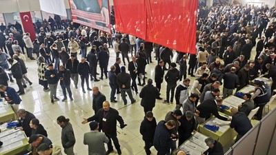 Kongrede maaş krizi! Başkanının maaşı 120 binden 60 bin TL'ye düşürüldü