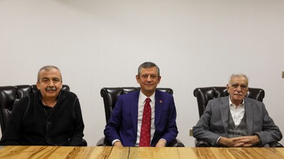 CHP lideri Özgür Özel'den Ahmet Türk'e ziyaret
