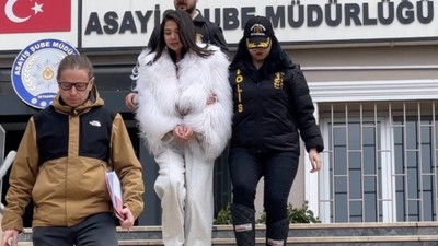 Gözaltına alınan sosyal medya fenomeni Merve Taşkın adliyeye sevk edildi (Video)