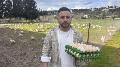 18 yaşında kurduğu çiftliğini 7 yıl sonra 14 bin tavuklu işletmeye dönüştürdü