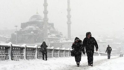 İstanbul’da kar alarmı: 500’den fazla uçuş iptal edildi