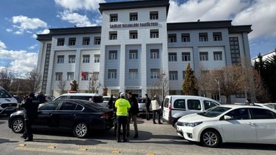 Dekan yardımcısını yaralamıştı! Kendini vuran öğrenci hastanede öldü