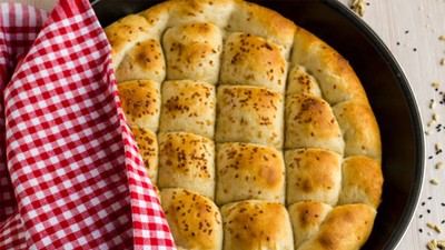 Evde iftarlık pide nasıl yapılır? İşte işin ustasından Ramazan pidesi yapımının incelikleri...