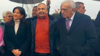 DEM Parti: İmralı heyetinin Bakan Tunç ile görüşmesi ertelendi