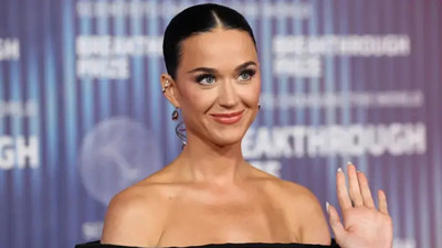 Ünlü şarkıcı Katy Perry uzaya gidecek