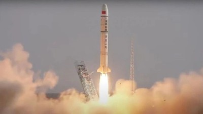 Çin, CERES-1 roketiyle uzaya 8 uydu fırlattı!