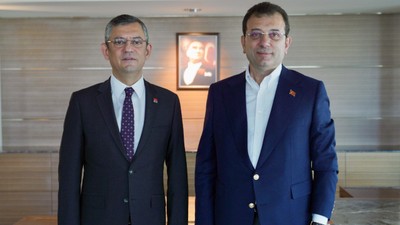 İmamoğlu'na gözaltı kararı | Özel'den ilk açıklama: 'Teslim olmayacağız'