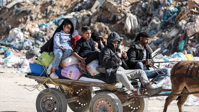 İsrail, Gazze'deki Filistinlileri göçe zorluyor