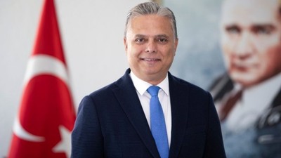 Özgür Özel'e rakip oldu! CHP'li Belediye Başkanı Ümit Uysal adaylığını açıkladı