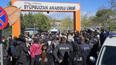 Okul müdürü öğrenciler protestolara katılmasın diye beş gün tatil ilan etti