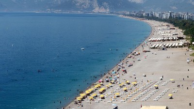 Piyasadan toplatılıyor! Ticaret Bakanlığı bazı plaj ürünlerinin satışını yasakladı