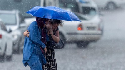 Meteoroloji uyardı: Sağanak yağış geliyor! Hangi illerde etkili olacak?
