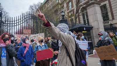 New York'ta Filistinli aktivistler Mahdawi ve Halil'in serbest bırakılması için gösteri düzenlendi