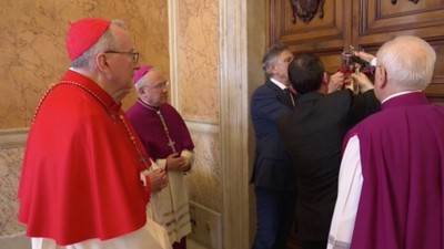 Vatikan'da Papa'nın odaları mühürlendi! Makamın 'boş' olduğu ilan edildi