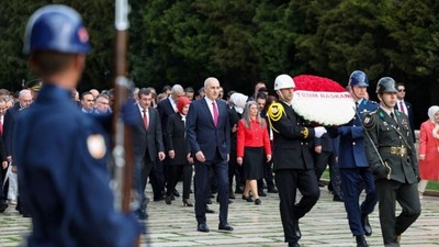 23 Nisan Ulusal Egemenlik ve Çocuk Bayramı: Devlet erkanı Anıtkabir'de