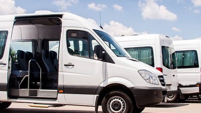 Personel servis araçlarında yaş sınırı 19'dan 21'e çıkarıldı
