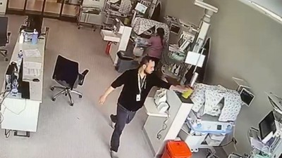 Hastane görüntüleri ortaya çıktı! Deprem anında bebekleri bırakmadılar