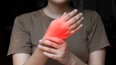 Elleriniz neden uyuşuyor? İşte, el uyuşmasının nedenleri ve tedavi yöntemleri