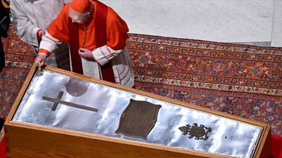 Papa Franciscus'un cenaze töreni için hazırlıklar devam ediyor
