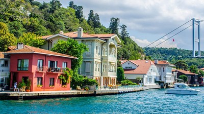 Milyon dolarlık yalılar satışa çıktı: İstanbul'da deprem endişesi ilanları artırdı
