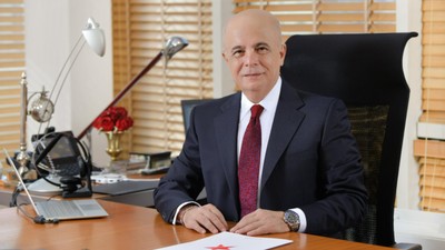 Yıldız Holding’de bayrak değişimi: Ali Ülker görevini Mehmet Tütüncü’ye devretti