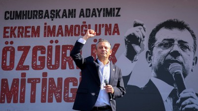 Özgür Özel'in  "İmamoğlu, hapiste bile Erdoğan’ı yenecek güçte" sözleri İtalyan gazetesinin manşetinde