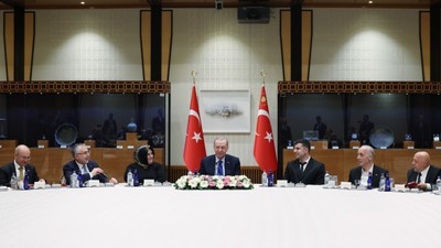 Cumhurbaşkanı Erdoğan, işçilerle bir araya geldi: 'Çalışanlarımızın haklarını korumak temel önceliğimiz'