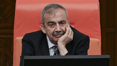 Sırrı Süreyya Önder hayatını kaybetti