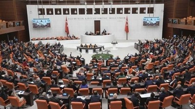 TBMM'nin gündemi yeni haftada da yoğun olacak: İşte öne çıkan başlıklar