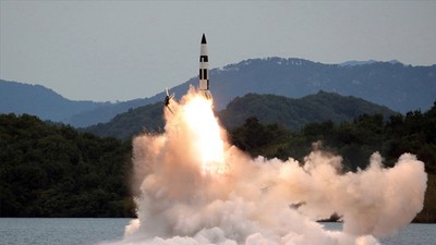 Kuzey Kore, Güney Kore ve Japonya'ya balistik füze fırlattı