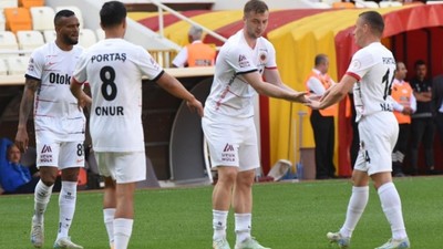 4 yıllık hasret bitti! Gençlerbirliği Süper Lig'e yükseldi