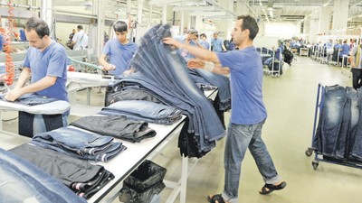 Hazır giyim sektörü kritik pazarlarda geriye düştü