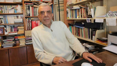 Yönetmen Ali Özgentürk yaşamını yitirdi