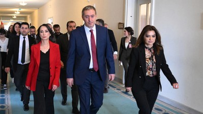 DEM Parti talebini açıkladı: Kayyum uygulamasına son verin