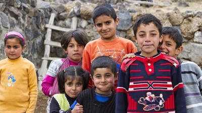 Bayramda giysi hayali kuran milyonlarca çocuk: Her 10 çocuktan 1’i yeni kıyafet alamıyor