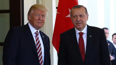 Cumhurbaşkanı Erdoğan, Trump ile görüştü: Türkiye kolaylaştırıcılık dahil her türlü gayreti sergilemeye hazır