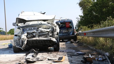 Hatay'da zincirleme trafik kazası: 1 ölü, 10 yaralı