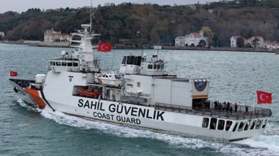 İstanbul Boğazı'nda akıntıya kapılan genç kayboldu