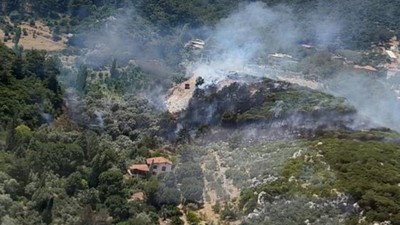 İzmir'de orman yangını: Ekiplerin müdahalesi devam ediyor