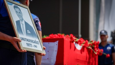 Manisa Büyükşehir Belediye Başkanı Ferdi Zeyrek son yolculuğuna uğurlandı